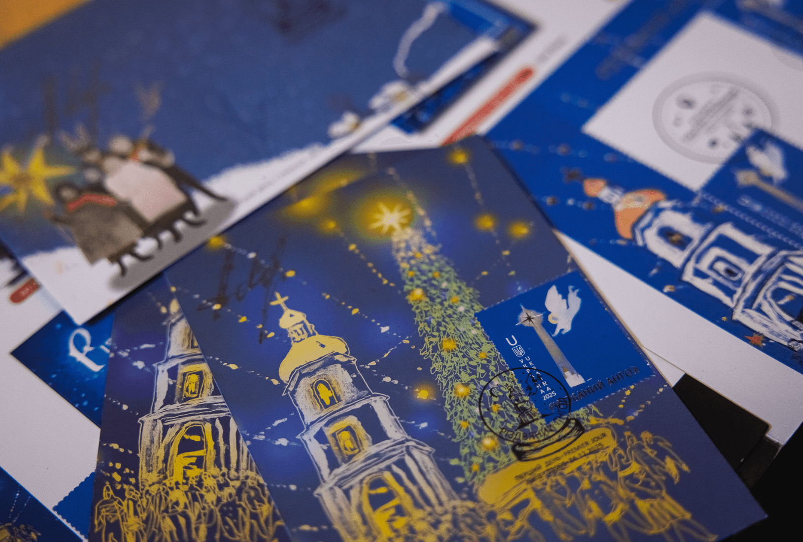 Укрпошта випустила нову святкову марку «Різдвяний Янгол»