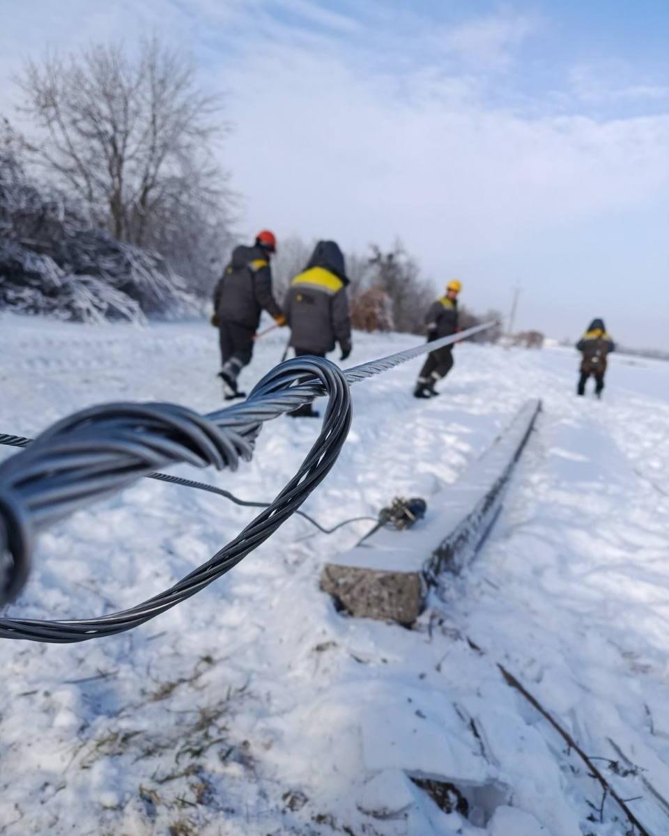 Негода залишила без світла понад 24 тисячі родин на Київщині