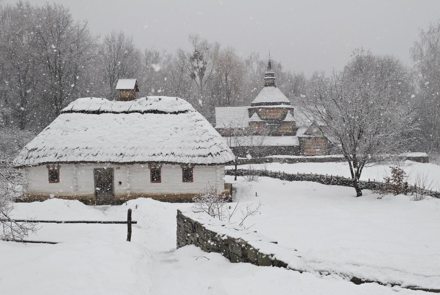 Місце сили і спокою: у Музеї просто неба панує зимова магія