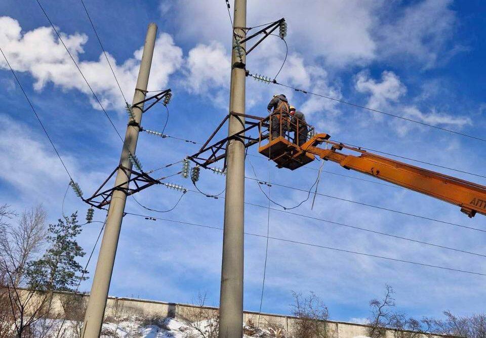Ціна світла: у січні загинули шестеро українців, які “стали до битви” з темрявою та холодом