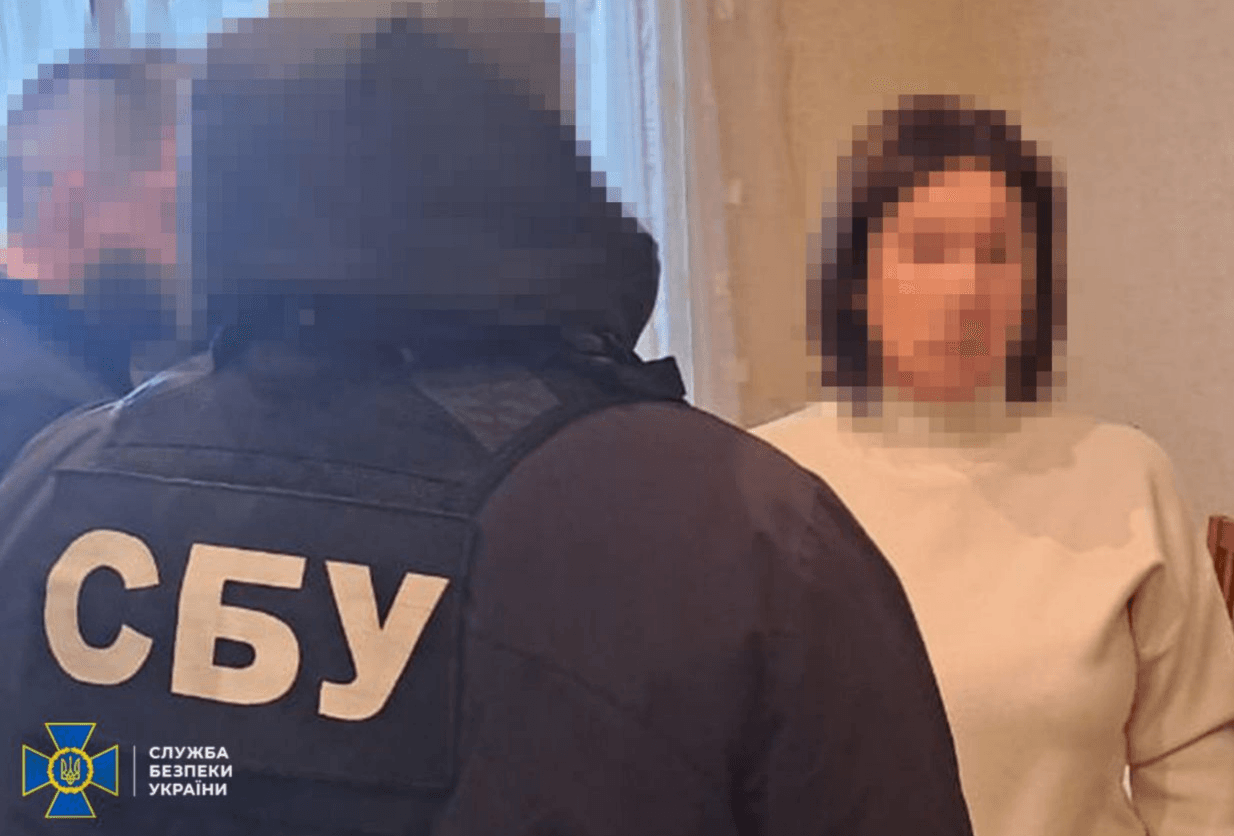 У Києві затримали колаборантку, яка впроваджувала на Донбасі «освітні стандарти» РФ
