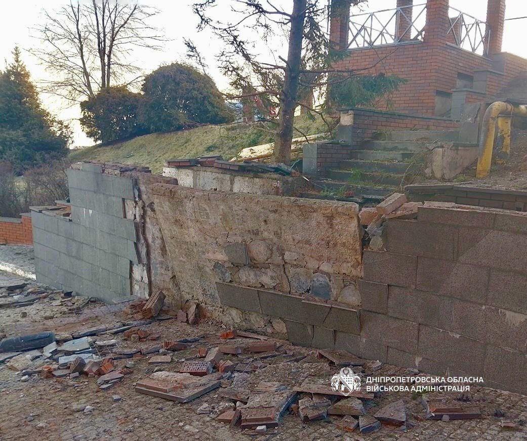 «Шахед» впав за 10 метрів від будинку мера Дніпра Бориса Філатова