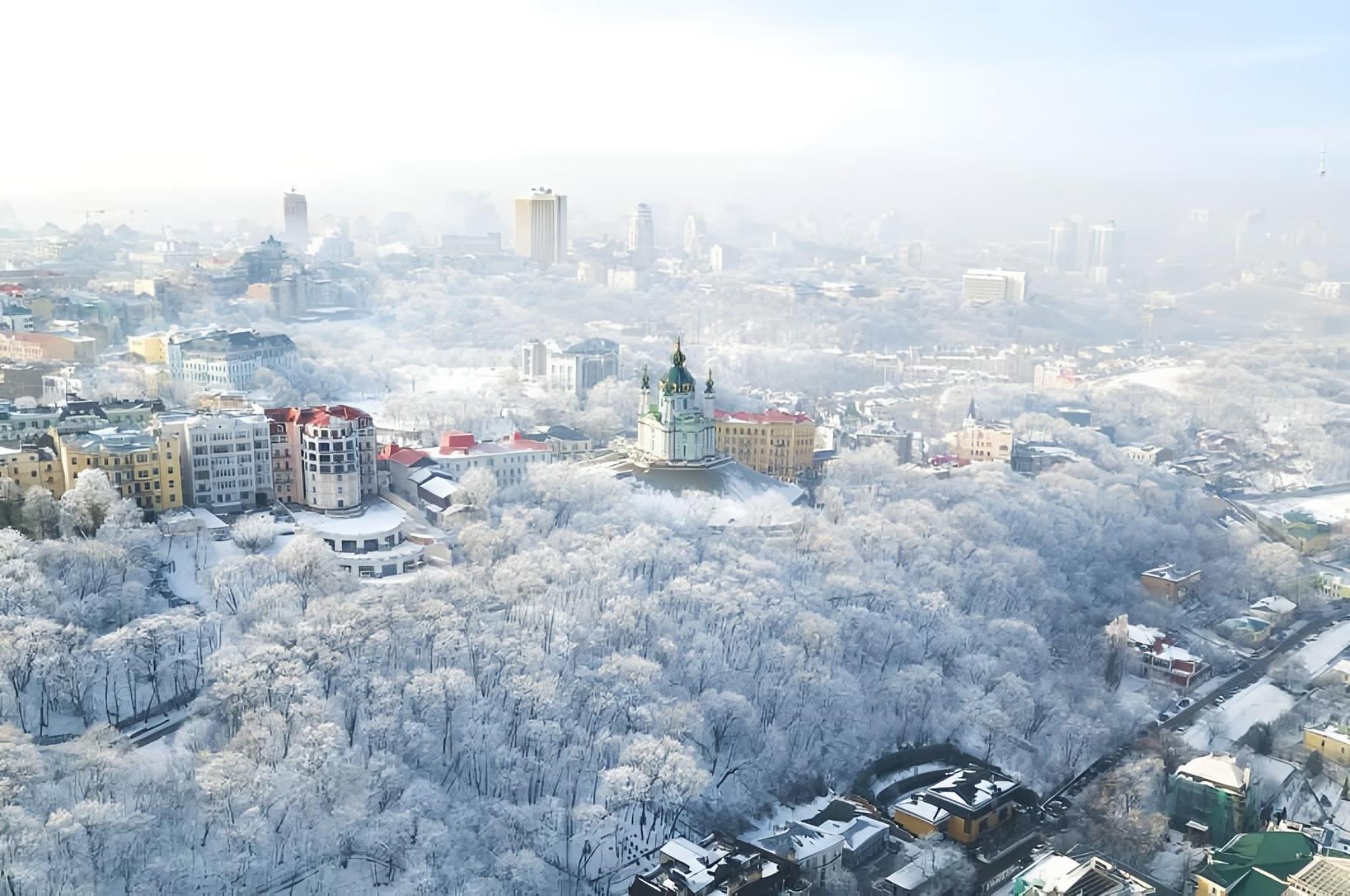 Де у Києві готелі зі зручними номерами під землею?