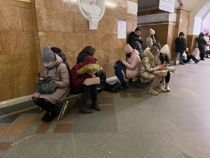 Метрополітен купить кілька тисяч розкладних стільців замість тих, що зламались чи зникли