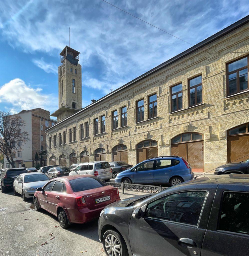 Не колесом єдиним: пожежна каланча на Подолі відкриється як оглядовий майданчик