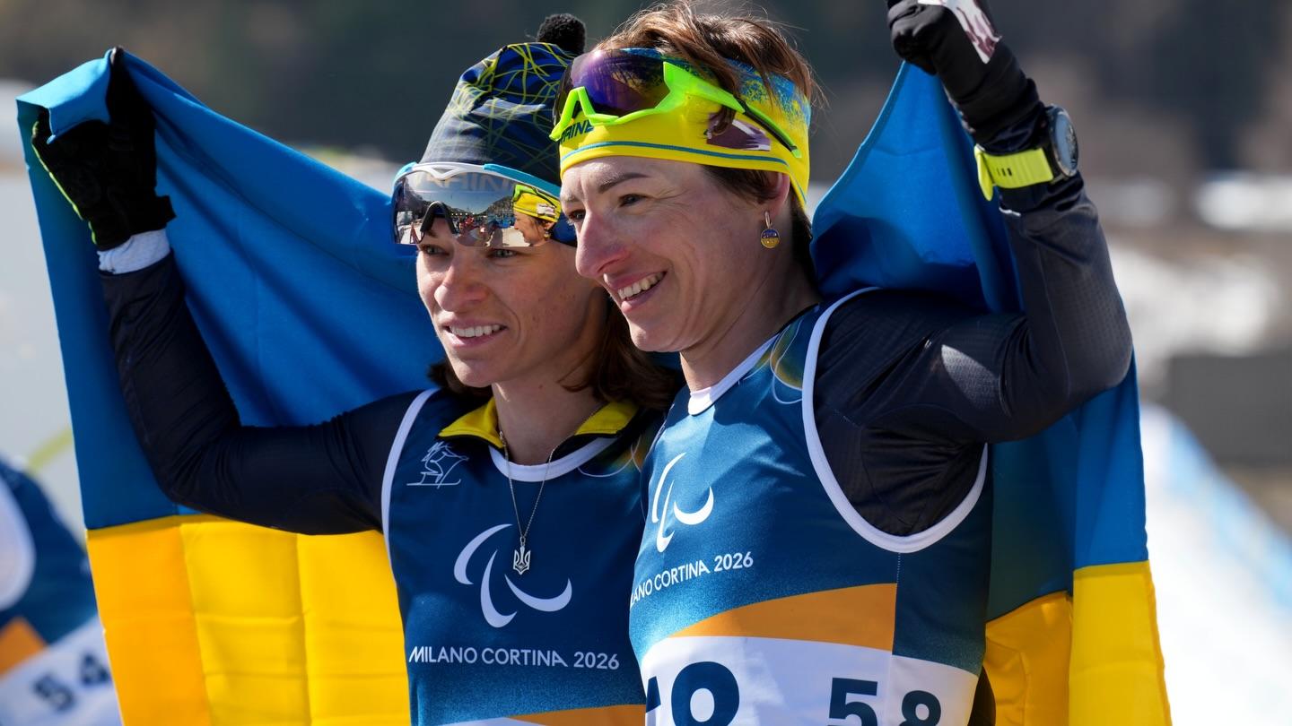 Зірвали прапор, відібрали хустки: збірна України заявила про систематичний тиск на Паралімпіаді 2026