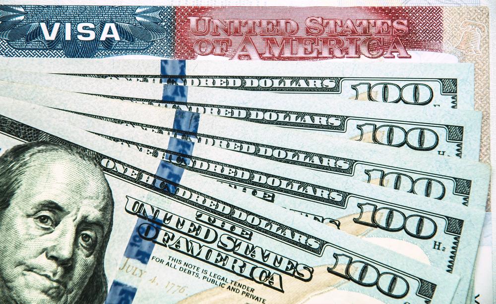 У США вимагатимуть 15 000 доларів застави за візу: громадян яких країн це торкнеться