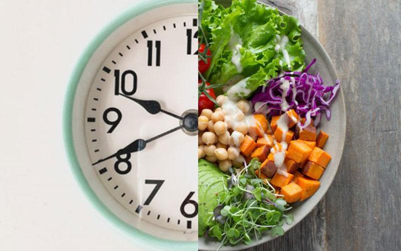 Інтервальне голодування 16/8: кому підходить такий метод схуднення