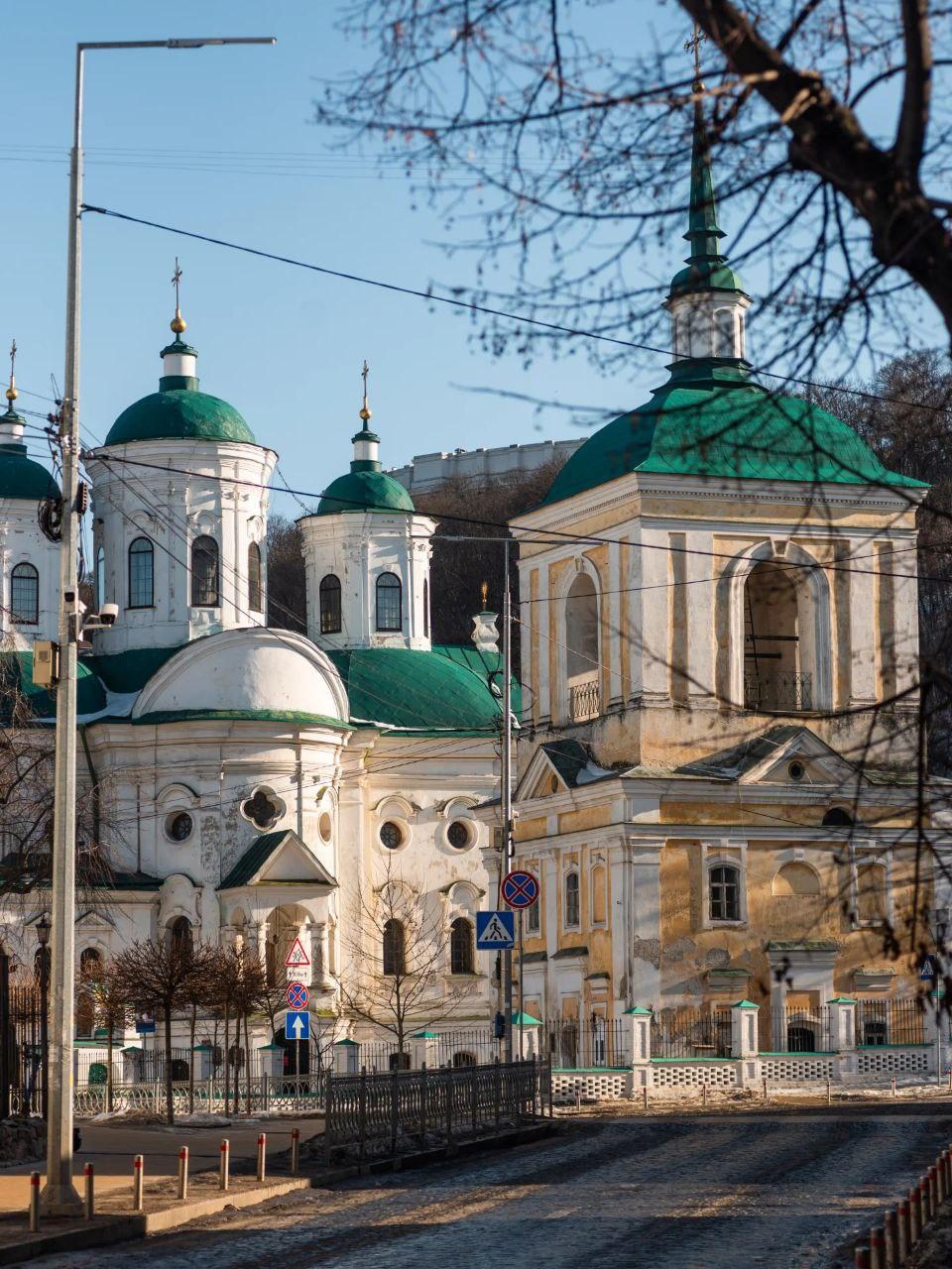 Історична перлина Подолу — Святопокровська Подільська церква