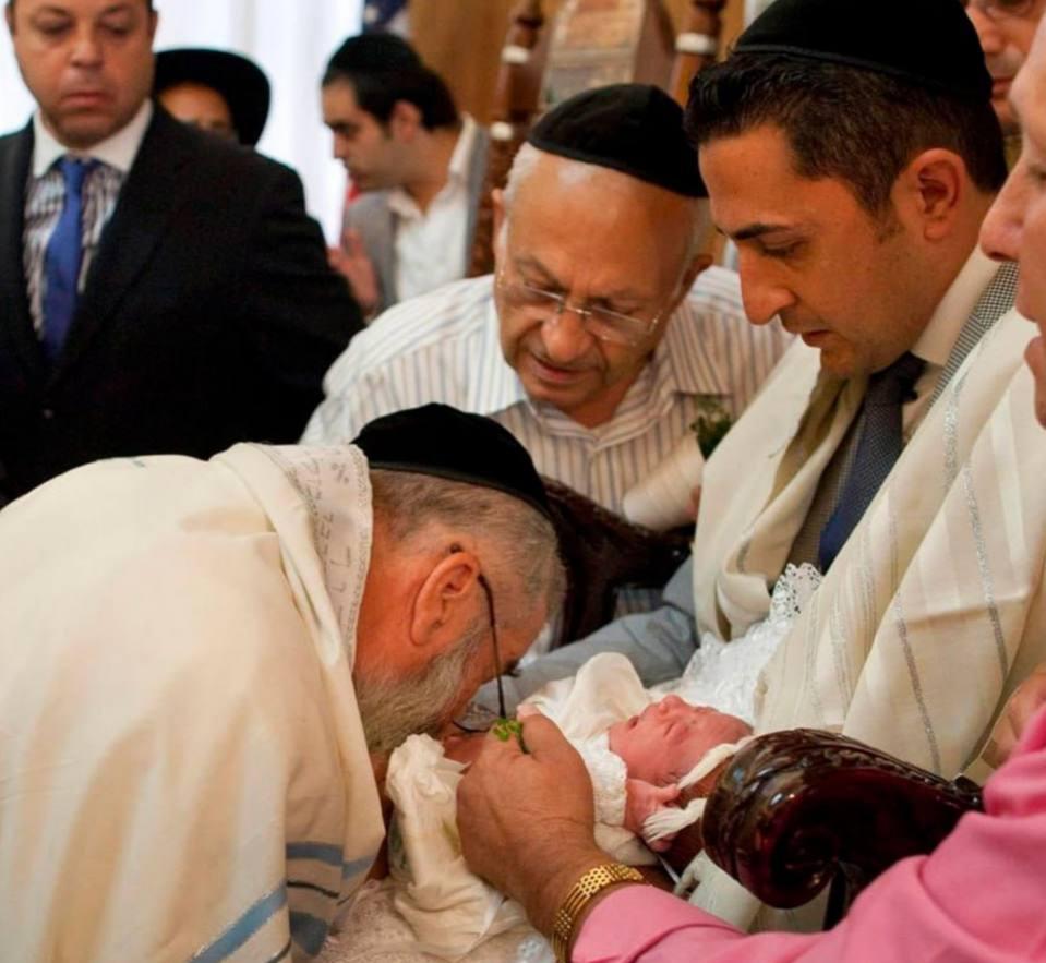 В Ізраїлі немовля госпіталізували у важкому стані після релігійного обряду — JPost