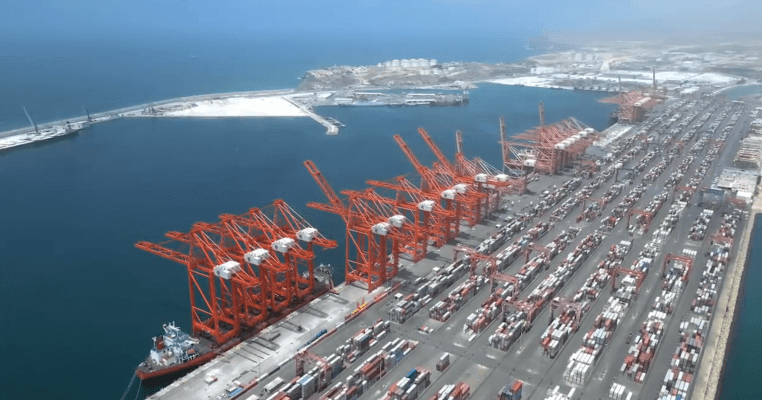 Безпілотники атакували найбільший морський порт в Омані