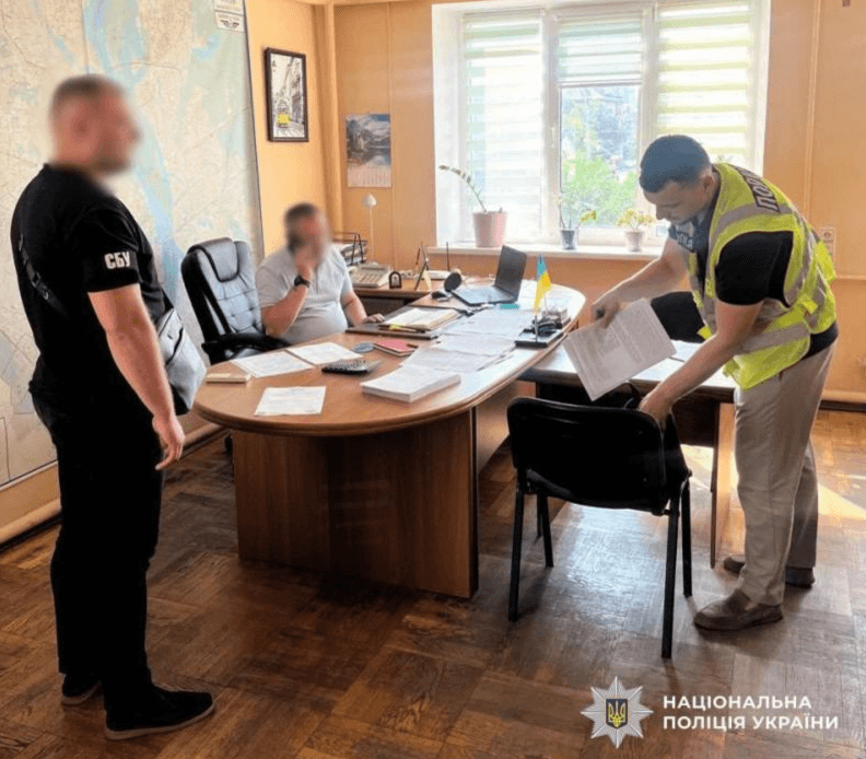 Посадовець «Київпастрансу» розтратив понад 1,1 млн грн на закупівлі залізничного обладнання