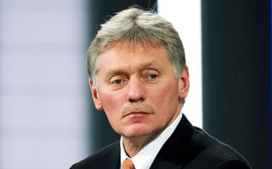 Мирні перемовини між Україною, РФ і США наразі «на паузі» – Пєсков