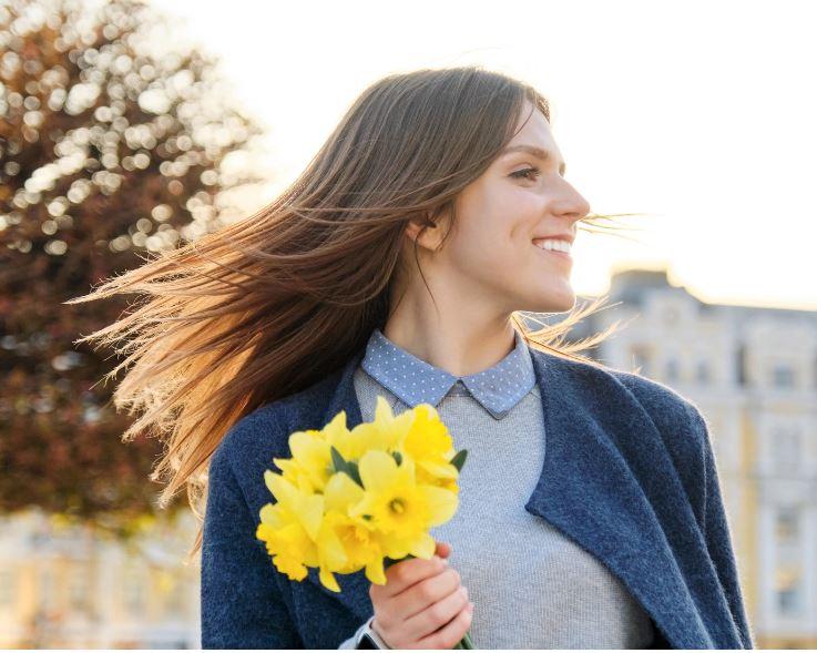 Кешбек на пальне, нові лікарняні та соцвиплати: що змінилося в житті українців з квітня