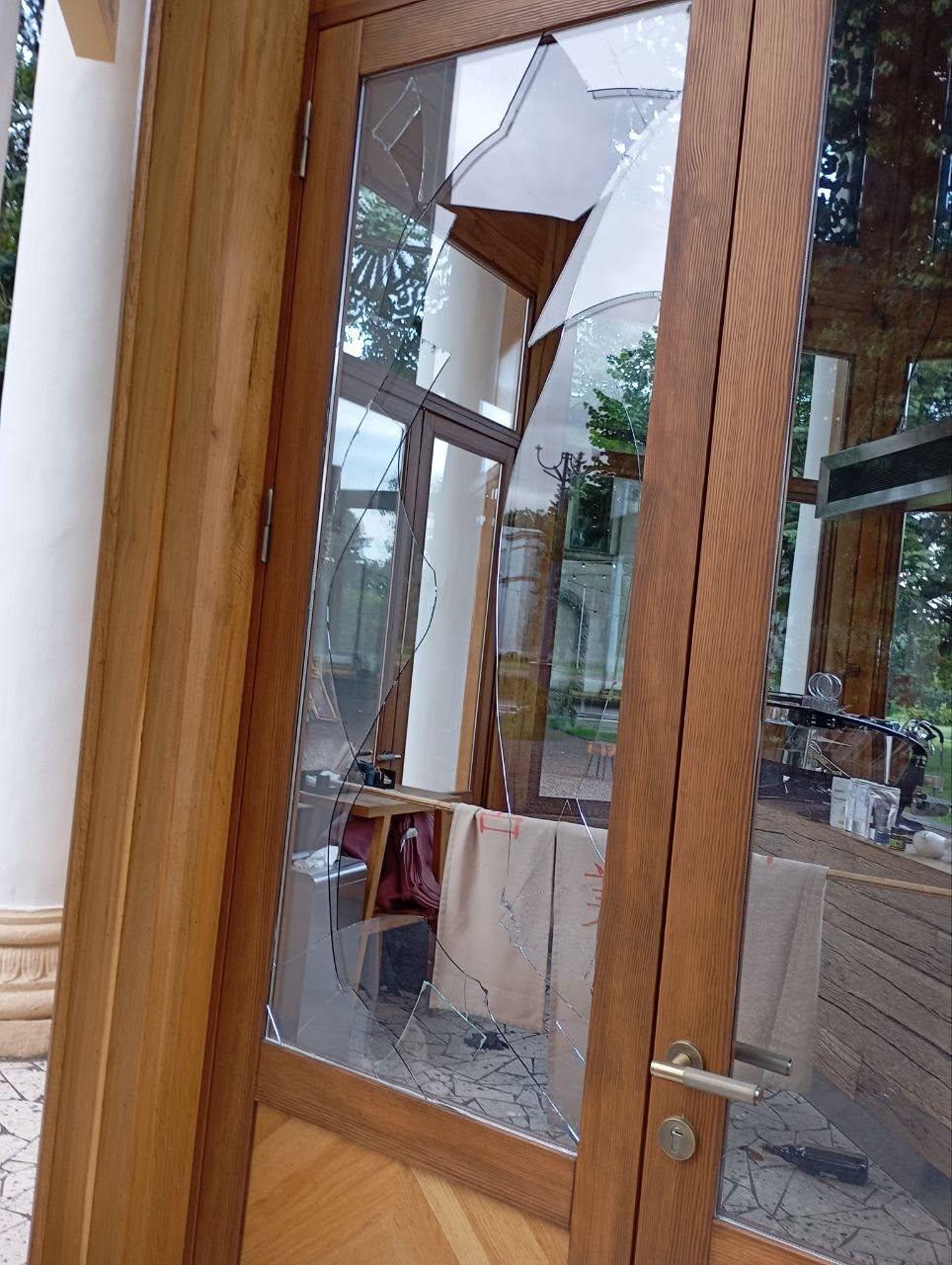 Пошкоджено павільйони і вікна: на ВДНГ показали наслідки обстрілу