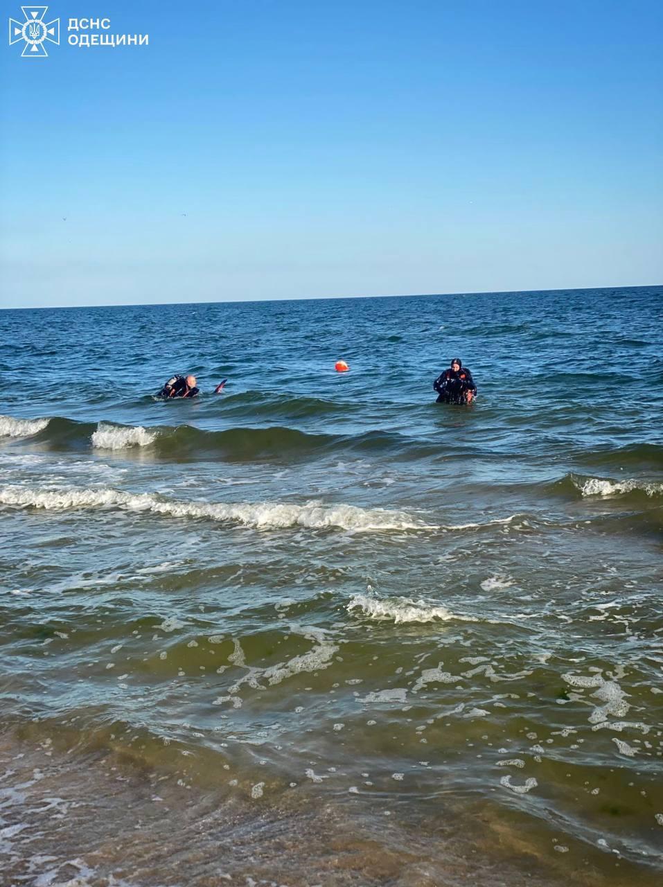 На Одещині другий день шукають 10-річну дівчинку, яку віднесло у відкрите море