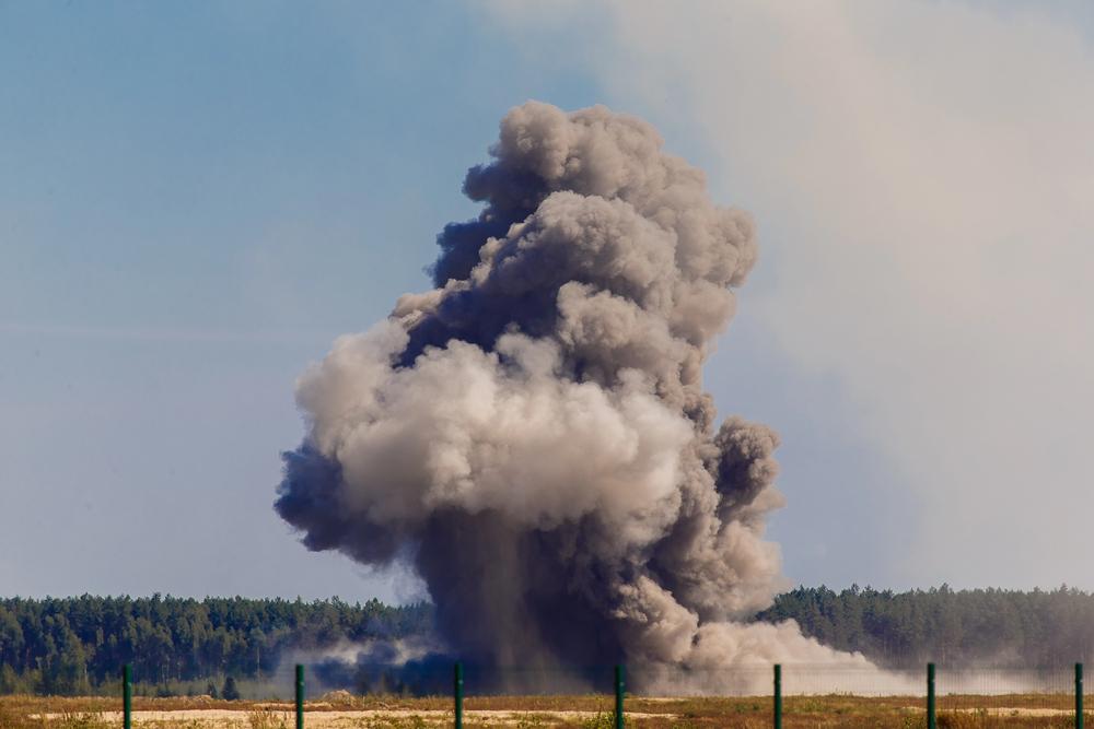 Під Києвом лунатимуть вибухи: містян закликають зберігати спокій