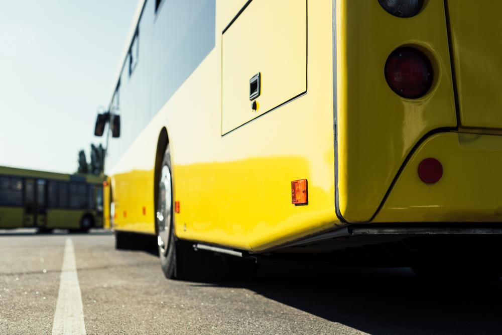 Низка столичних автобусів змінить маршрути у вихідні