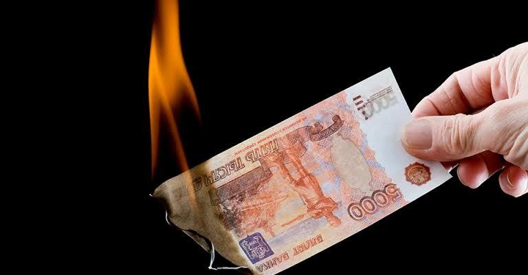 РФ приховано друкує гроші для фінансування війни