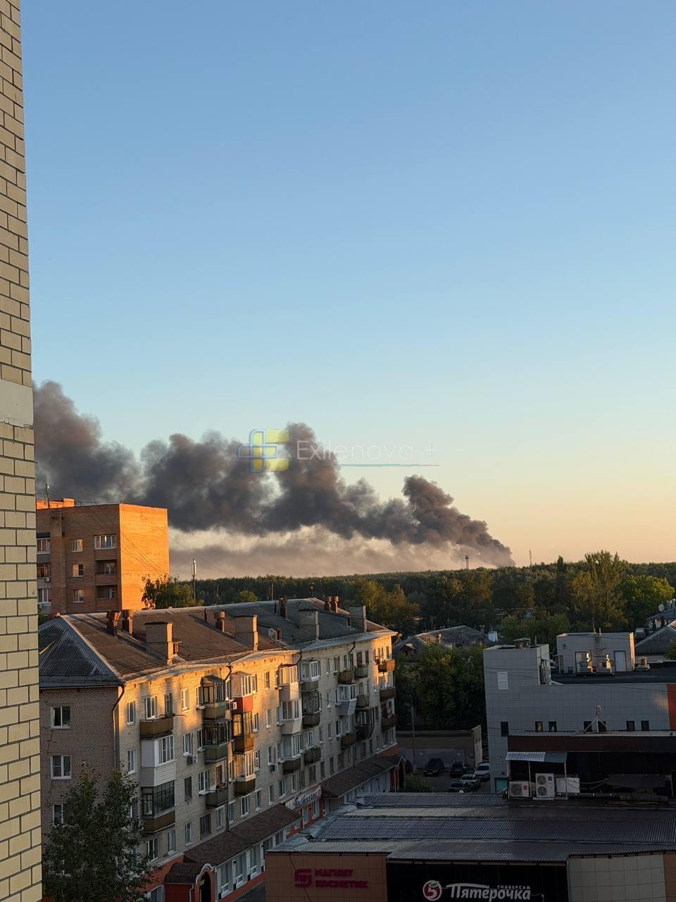 У Московській області після атаки дронів спалахнули пожежі біля складу Wildberries і нафтобази