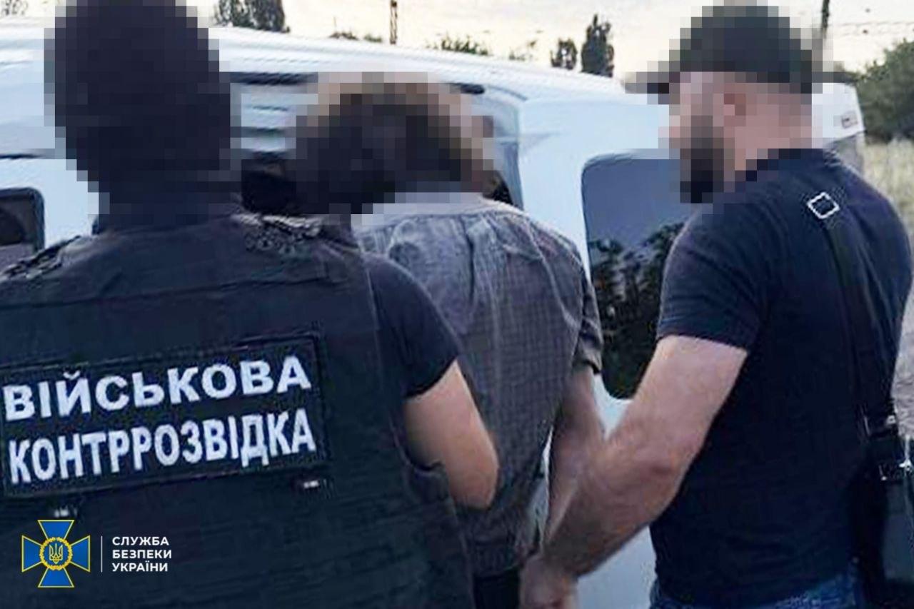 На Одещині затримали чоловіка, який коригував атаки росіян по АЗС