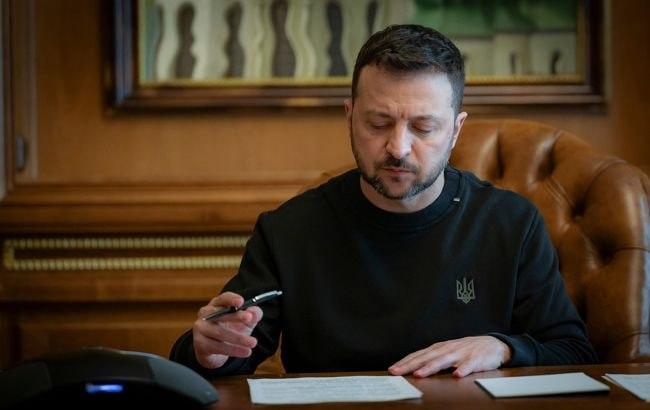 Зеленський відсторонив Руслана Кравченка від посади генпрокурора