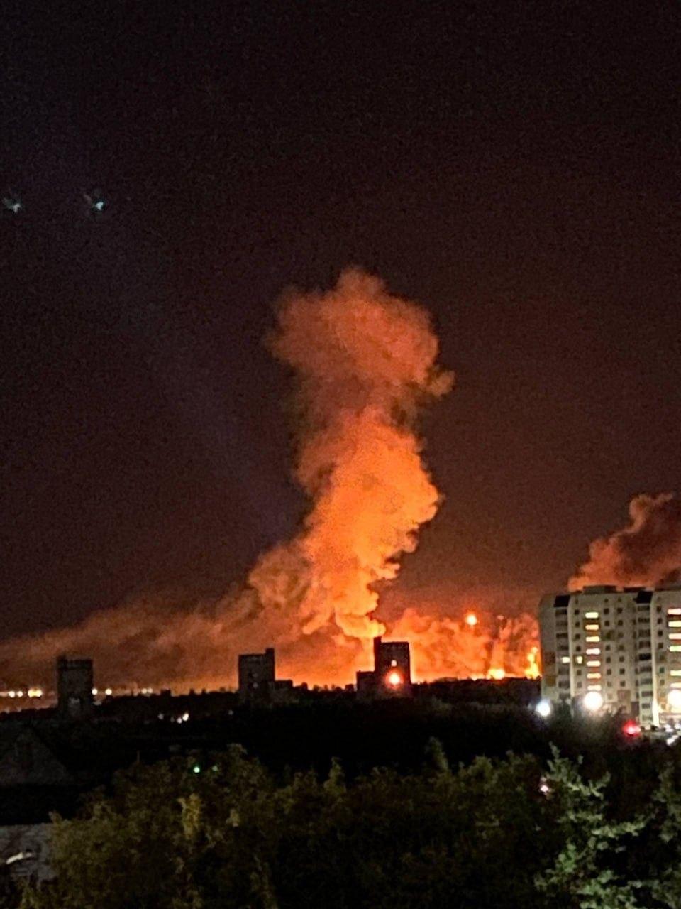Сили оборони уразили Саратовський НПЗ за 600 км від України