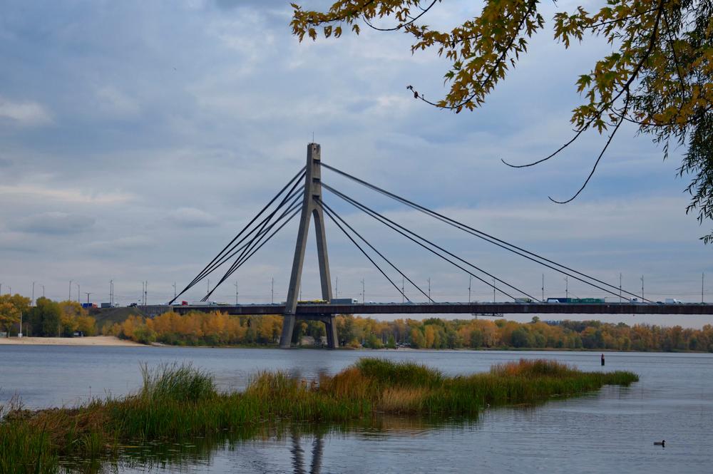 У Києві частково обмежуватимуть рух пішоходів Північним мостом