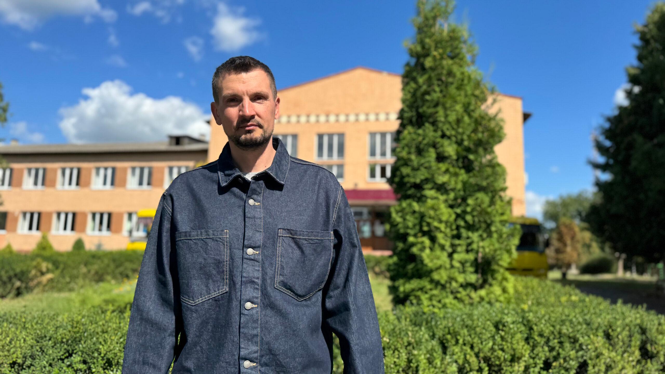 Sysuev презентував сингл про перше кохання «Осінь між нами», створений разом з дружиною