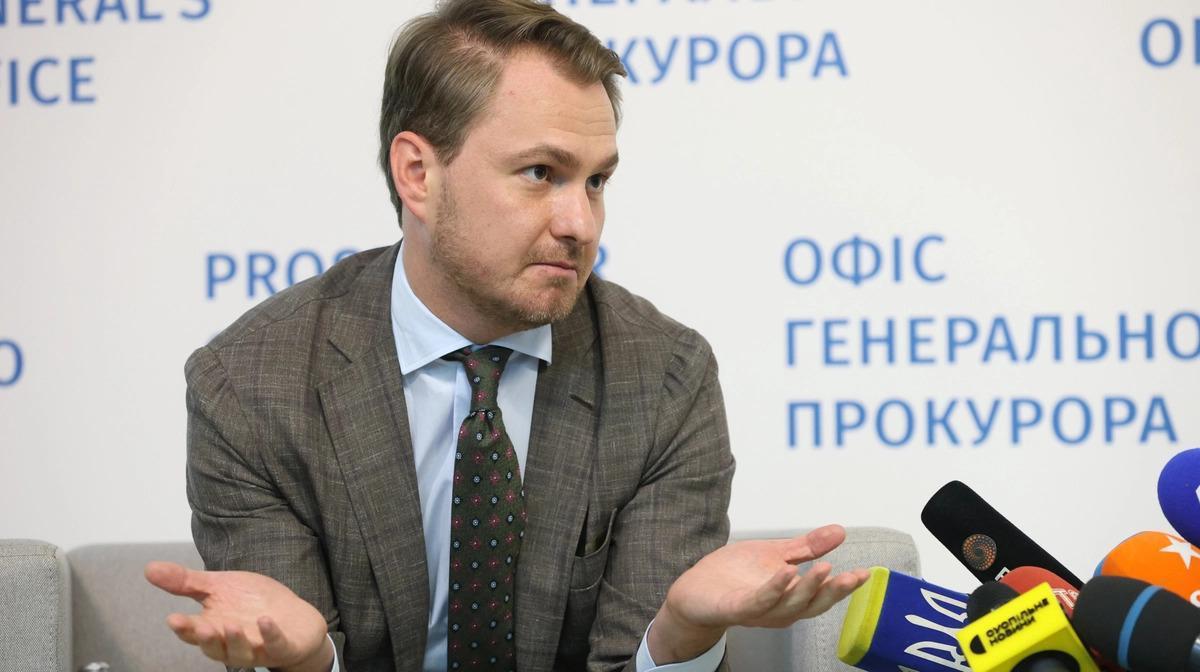 Колишній генпрокурор Руслан Кравченко не повернувся на роботу після «відрядження»
