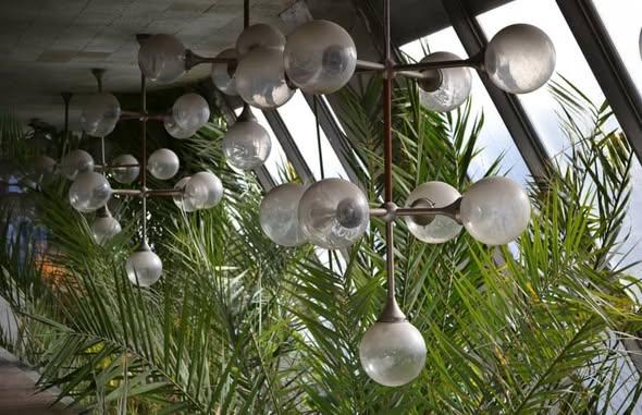 люстри-молекули